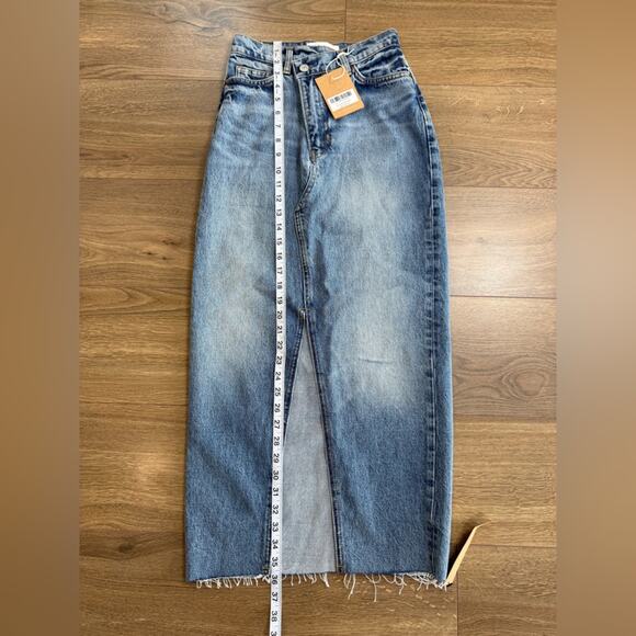 NWT Reformation Nila Long Midi Denim Skirt In Galway Wash Size 23 - Picture 10 of 11